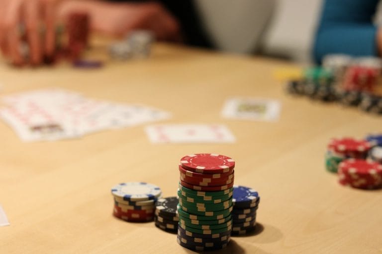 Ako zlepšiť svoj poker? Myslite na rozsahy, nie na handy