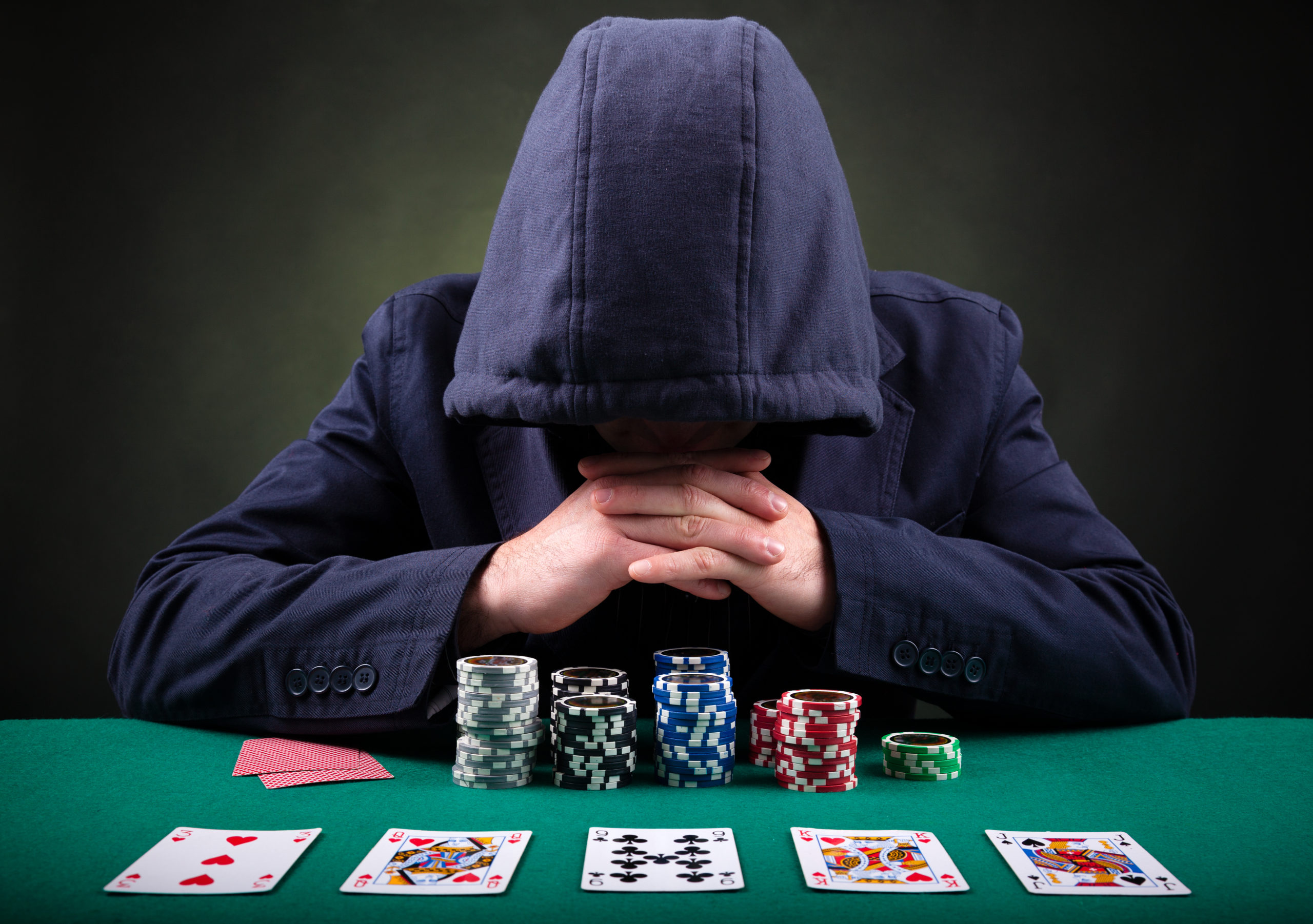 Si amatér a chceš byť profesionálny hazardný hráč pokru? Varovania, ktoré musíš poznať (2.)