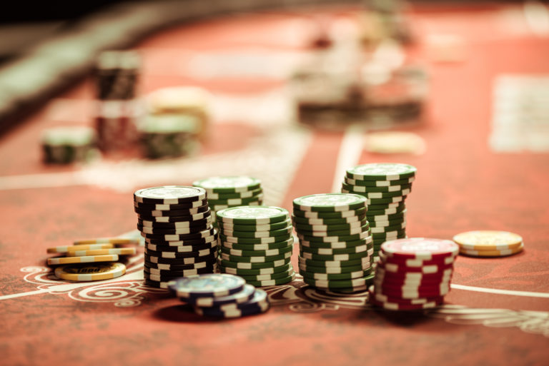 Poker tip: Prečo hrať hry hlboko pod svoj bankroll?