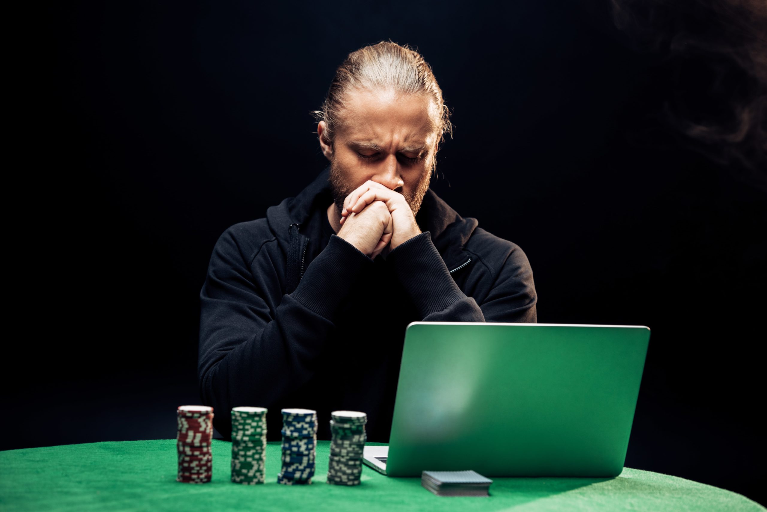 Cesta za úspechom: 7 zlatých pravidiel pre online blackjack