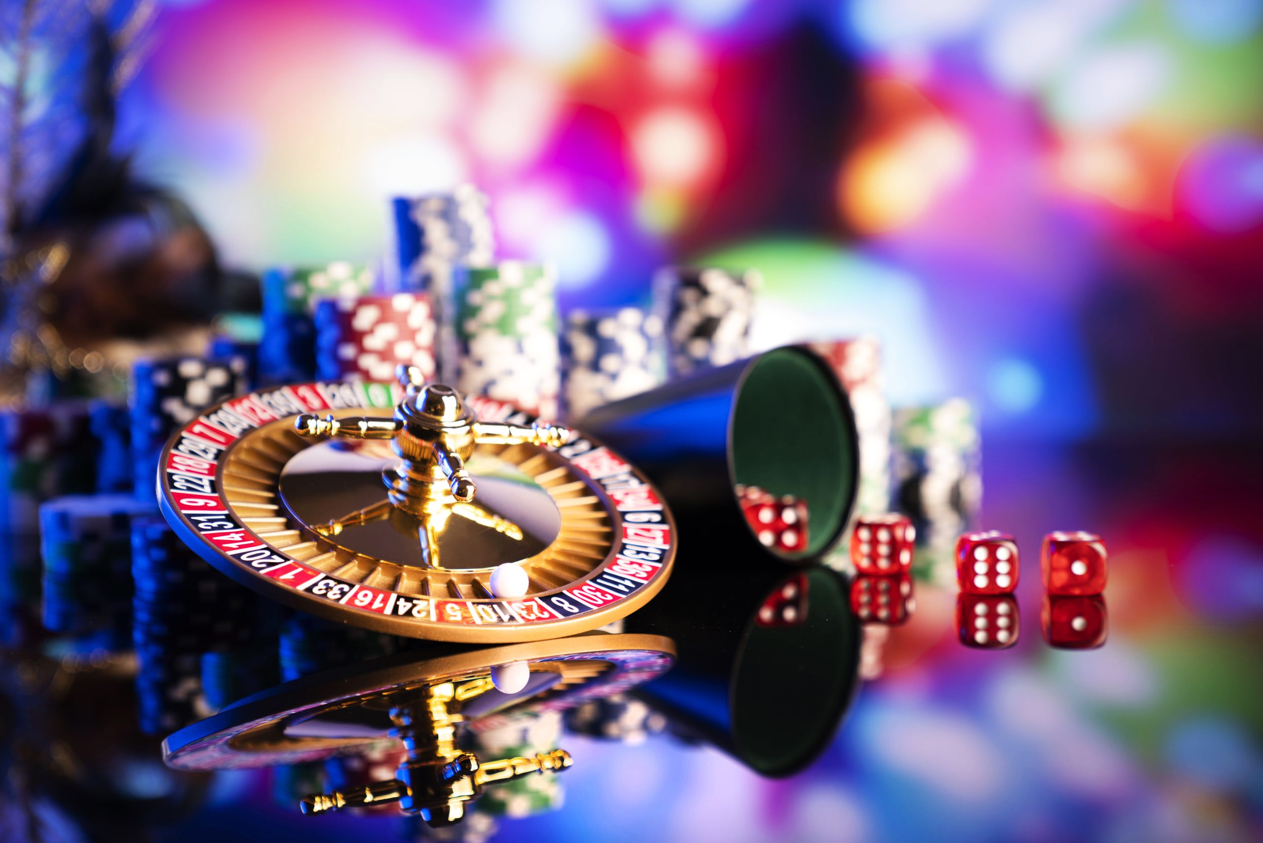 Bav sa, hraj a získaj až 160 free spinov v kasíno eTIPOS.sk