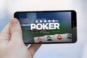 Kedy je najlepší čas hrať online poker? Cash games verzus turnaje